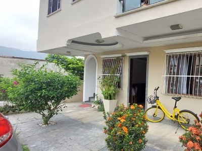 Casa em Itaipu, Niterói/RJ de 69m² 2 quartos à venda por R$ 389.000,00