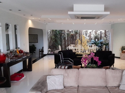 Casa em Jardim Maristela, Atibaia/SP de 548m² 8 quartos à venda por R$ 2.699.000,00