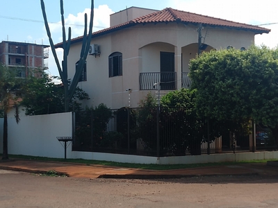 Casa em Jardim Paulista, Dourados/MS de 317m² 5 quartos à venda por R$ 1.099.000,00