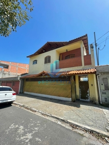 Casa em Jardim São Miguel, Cotia/SP de 200m² 3 quartos à venda por R$ 849.000,00
