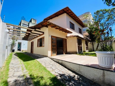Casa em Jucunen, Guarapari/ES de 215m² 6 quartos à venda por R$ 2.299.000,00