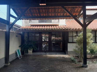Casa em Piratininga, Niterói/RJ de 260m² 5 quartos à venda por R$ 1.199.000,00