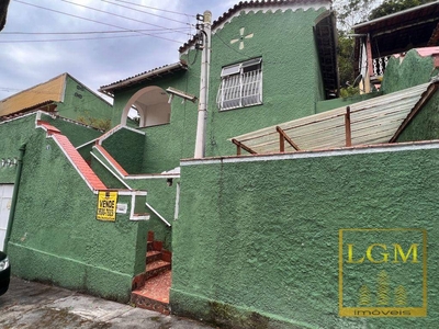 Casa em Santa Rosa, Niterói/RJ de 270m² 3 quartos à venda por R$ 349.000,00