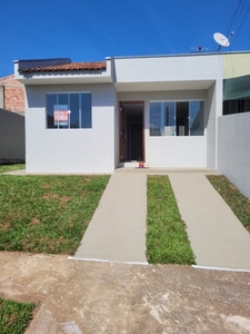 Casa em Santa Terezinha, Fazenda Rio Grande/PR de 60m² 3 quartos à venda por R$ 198.000,00