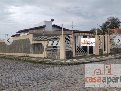 Casa em Tomba, Feira de Santana/BA de 356m² 5 quartos à venda por R$ 899.000,00