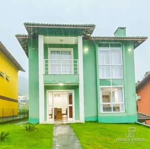 Casa em Vargem Grande, Teresópolis/RJ de 203m² 4 quartos à venda por R$ 889.000,00