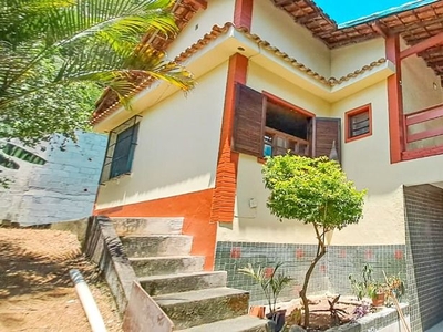 Casa em Venda da Cruz, São Gonçalo/RJ de 140m² 2 quartos à venda por R$ 259.000,00