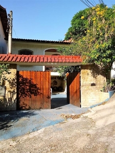 Casa em Venda da Cruz, São Gonçalo/RJ de 85m² 2 quartos à venda por R$ 409.000,00