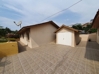 Casa em Vila Gilcy, Campo Largo/PR de 102m² 3 quartos à venda por R$ 399.000,00