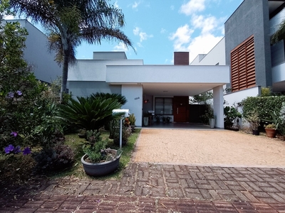 Casa em Vivendas do Arvoredo, Londrina/PR de 175m² 3 quartos à venda por R$ 2.298.000,00
