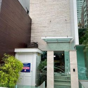 Sala em Centro, Balneário Camboriú/SC de 93m² à venda por R$ 819.000,00 ou para locação R$ 820.000,00/mes