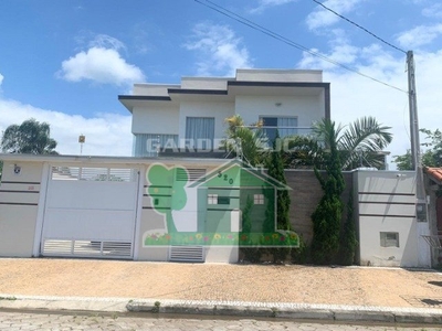 Sobrado em Pontal de Santa Marina, Caraguatatuba/SP de 0m² 5 quartos à venda por R$ 1.749.000,00