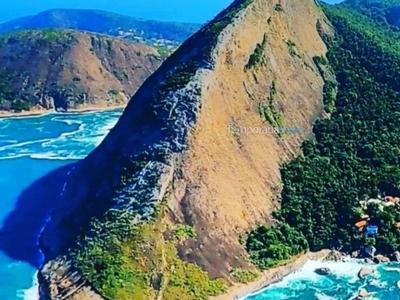 Recanto Ganesha na praia do Recanto, ao lado de Itacoatiara