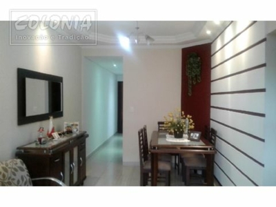 Apartamento à venda por R$ 450.000