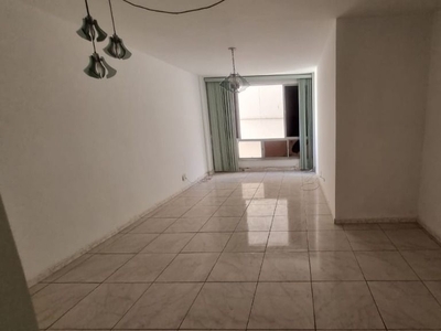 Apartamento em Icaraí, Niterói/RJ de 112m² 3 quartos à venda por R$ 669.000,00