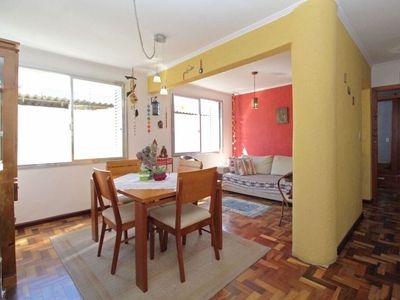 Apartamento em Menino Deus, Porto Alegre/RS de 67m² 3 quartos à venda por R$ 331.500,00