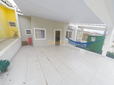 Casa em Campo Pequeno, Colombo/PR de 100m² 3 quartos à venda por R$ 349.000,00