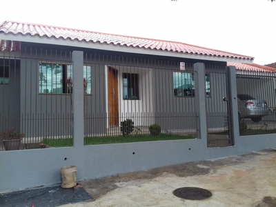 Casa em Conjunto Residencial Parigot de Souza, Maringá/PR de 130m² 4 quartos à venda por R$ 524.000,00