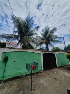 Casa em Guaratiba, Rio de Janeiro/RJ de 151m² 2 quartos para locação R$ 1.000,00/mes