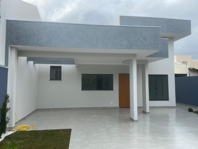 Casa em Jardim Colina Verde, Maringá/PR de 77m² 3 quartos à venda por R$ 288.000,00