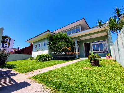 Casa em Praia Da Cal, Torres/RS de 300m² 5 quartos à venda por R$ 1.589.000,00