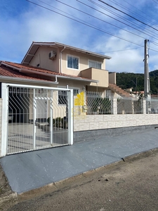 Casa em São Sebastião, Palhoça/SC de 140m² 5 quartos à venda por R$ 589.000,00