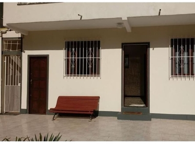 Sala em Várzea, Teresópolis/RJ de 80m² para locação R$ 2.500,00/mes