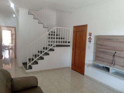 Sobrado em Vila Suissa, Mogi das Cruzes/SP de 128m² 3 quartos à venda por R$ 690.000,00 ou para locação R$ 4.500,00/mes