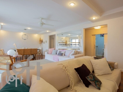 Apartamento à venda em Campo Belo com 185 m², 4 quartos, 2 suítes, 2 vagas