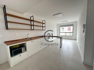 Apartamento em Estreito, Florianópolis/SC de 45m² 1 quartos à venda por R$ 549.000,00 ou para locação R$ 2.900,00/mes