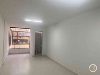 Sala para alugar no bairro Central, 53m²