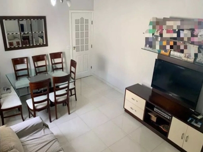 Apartamento à venda emRua Pedro Nicolau Bernardo