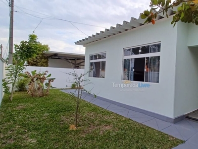 Casa em Condomínio para alugar em Cabo Frio/RJ