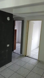 Aluga se kitnet com dois quartos no conjunto Jose bonifacio Itaquera.