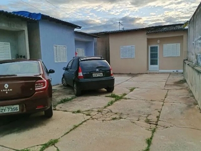 Alugo casa de 1 quarto em Arniqueiras