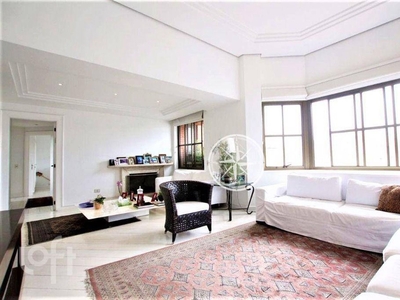 Apartamento à venda em Jardim América com 435 m², 4 quartos, 4 suítes, 5 vagas