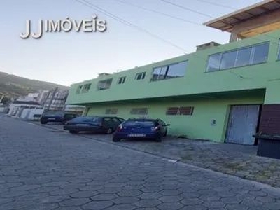 Apartamento com 2 quartos para alugar por R$ 1600.00, 50.00 m2 - INGLESES DO RIO VERMELHO