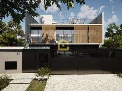 Casa de alto padrão - 378m² - 4 suítes - 5 vagas de garagem e piscina com borda infinita à venda