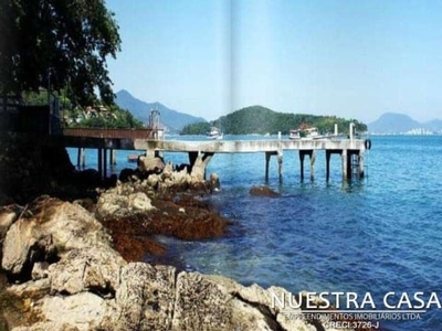 Casa frente mar, com trapiche particular - aceita imóveis em balneário camboriú