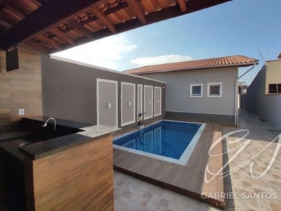 Casa nova com piscina com projeto belissimo em itanhaém