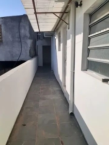 Casa para alugar em Vila Flórida de 60.00m² com 2 Quartos e 1 Garagem