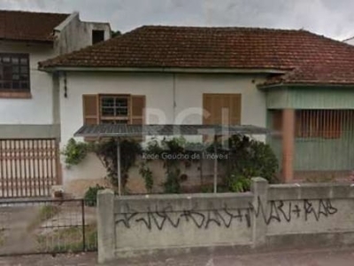 Casa para venda - 120m², 2 dormitórios, 2 vagas - glória