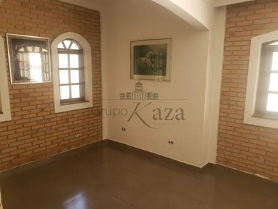 Casa - Residencial União - 3 Dormitórios OPORTUNIDADE - 200m².