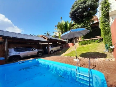 Casa semimobiliada no bairro Agronômica em Florianópolis