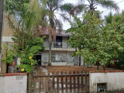 Casa/Terreno a venda em Porto Belo - Praia do Perequê.