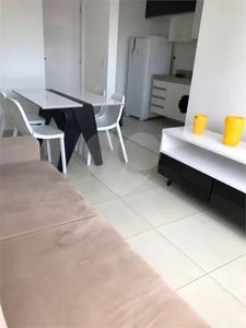 Excelente apartamento com 01 dormitório sendo 01 suíte e totalmente mobilíado em local pri