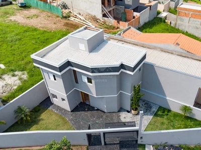 Excelente casa à venda, no condomínio Nova Jaguari, em Santana de Parnaíba/SP