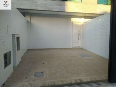 Vende-se casa duplex no bairro embaré