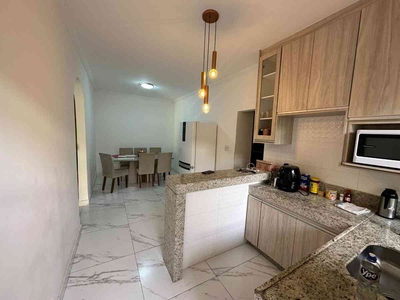 Casa com 2 quartos à venda no bairro Campo Alegre, 174m²
