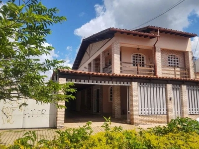 Vendo Casa 4 quartos, sendo 2 suítes, DCE - QE 17 Conjunto F Guará II